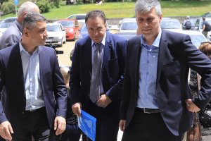 Стотици българи които не са между живите се оказаха сред