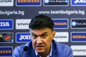 Михайлов пак е тук, скандалите - също