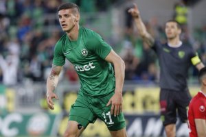 Националът Кирил Десподов е обект на интерес от страна на