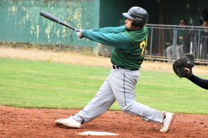 Атлетик надделя над Юнак с 8 7 в столичното дерби от