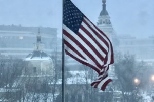 От днес американското посолство в Москва за своите граждани и