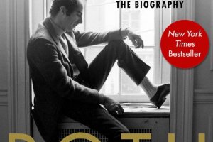 Или поне не за дълго Дългоочакваната биография на автора на