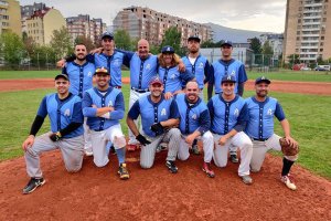 Бронзовият медалист от 2020 г Академици София се укрепи в