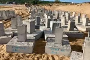 За РДНСК – Бургас вкопаването на бетон на плажа не е проблем