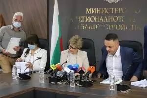 Комитова: Българите са платили 675 млн. лева за магистрала на зелено