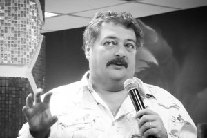 Руският писател Дмитрий Биков е бил отровен през 2019 г от сътрудници