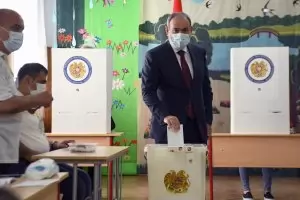 Предсрочни избори в Армения решават бъдещето на Нагорни Карабах