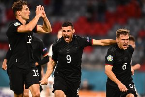 Футболната класика Англия Германия ще бъде гвоздеят в 1 8 финалите