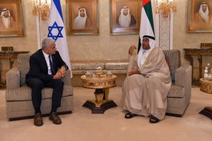 Външният министър на Израел Яир Лапид пристигна в Обединените арабски