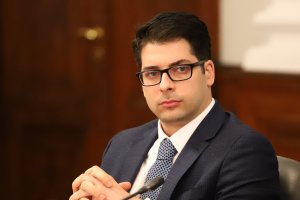 Невидимата ръка на пазара погалва едни а други пошляпва Трябва