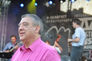 Джазфестът в Банско се раздели на два синода