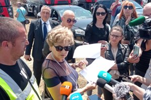 Министърът на регионалното развитие Виолета Комитова даде разяснения за финансите