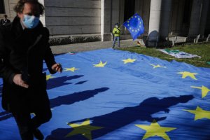 Повечето европейци смятат Турция за по голяма заплаха в Европа в