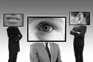 10 трагедии с подслушване, нахлуване и санкции 