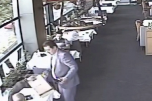 Един скандал около среща на президентски съветник с бивш митничар