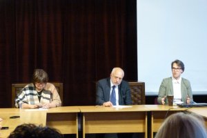 Няма да се затварят театри Това стана ясно след срещата на