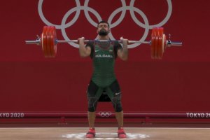 Шангистът Божидар Андреев пропусна да спечели месал в кат 73 кг след