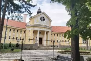 „Софийски имоти“ се оказа "спасител" на Минералната баня в Банкя