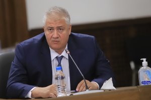 Страстите в Пирогов не са съвсем затихнали а бившият директор