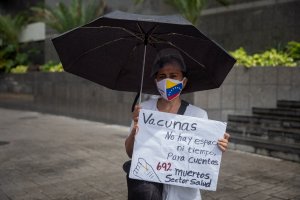 Едва 12 профила са отговорни за преобладаващата част от публикуваната