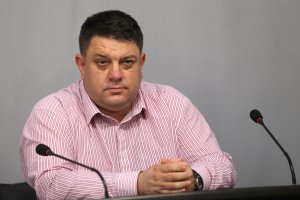 Социалистите възприемат лансираната от Мая Манолова идея служебният кабинет да