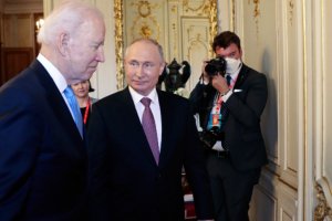 Президентът Джо Байдън призова по телефона руския президент Владимир Путин