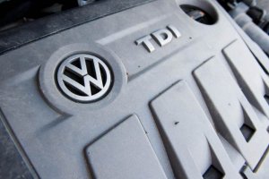 Замърсените от Дизелгейт германски автомобилни компании добавиха днес към минусите