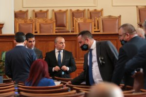 Депутати от първата политическа сила Има такъв народ оглавиха ключовите