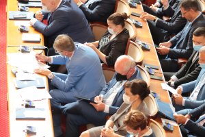 Маратонът с актуализацията на бюджета приключи малко преди два часа