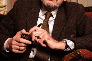 Иво Хаджимишев е роден през 1950 година в София Баща