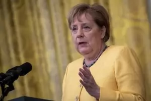 Меркел навърши 67 и през септември
напуска политиката