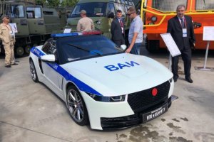 Военнопромишлената компания ВПК и Младежкото конструкторско бюро КБМ представиха първия роудстър местно