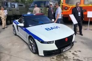 Руската полиция получи роудстър на "Лада", развиващ 220 км/ч