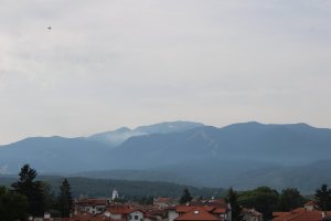 Голям пожар бушува в Рила от вчера Засегнат е посещаваният