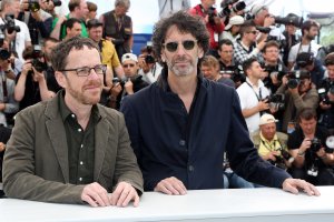 След 18 общи филма донесли 39 номинации и 6 награди Оскар