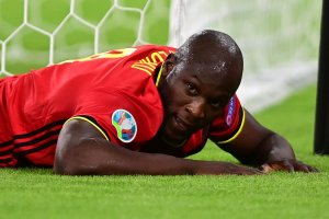 Белгийският нападател Ромелу Лукаку се превърна в най скъпия футболист в