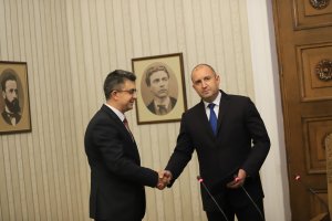 Представители на Има такъв народ ИТН представиха пред президента Румен Радев