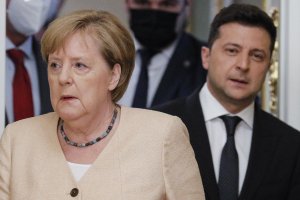Президентът на Украйна Владимир Зеленски обяви пред канцлера на Германия