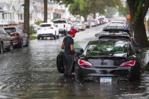 Повече от 120 хил домакинства останаха без ток след като