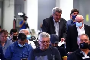 Общото събрание отдалечи "Левски" от фалит