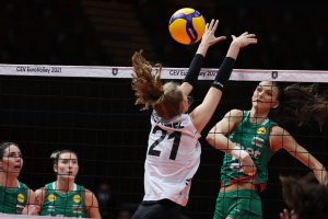 Женският ни национален отбор по волейбол записа първа загуба на