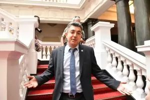 Никой все още не поема ангажимент да подкрепи кабинета