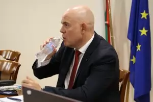Хр. Иванов успокои Гешев: Бюрото ще Ви пази, но като защитен свидетел