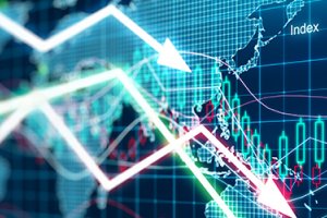 Цените на тока за фирмите вероятно ще се успокоят едва