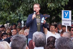 Бившият български премиер бе намесен в германски предизборен спор обобщи