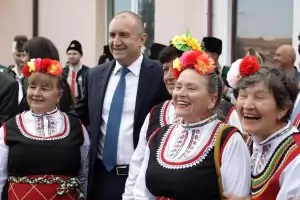 Президентските избори не са напрегнат мач, а гаргара