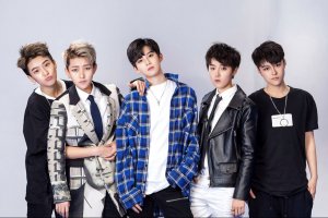 Китайското правителство забрани недостатъчно мъжествени мъже да се появяват по