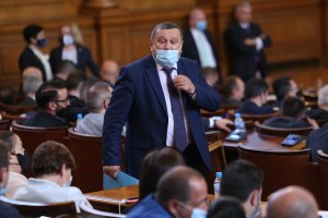 Дебатите по закона за бюджета на държавното обществено осигуряване за