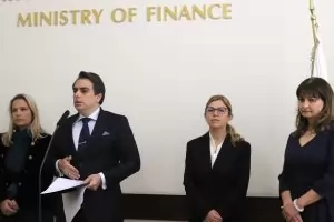 Вторият ешелон в служебния кабинет излезе по-богат от министрите