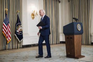 Американският президент Джо Байдън подписа указ за преглед на някои